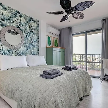 Apartment 3 Bedroom Semi Detached With Stunning Views!