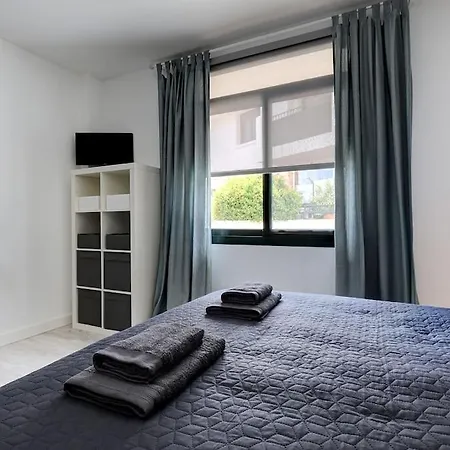 Apartment 3 Bedroom Semi Detached With Stunning Views!